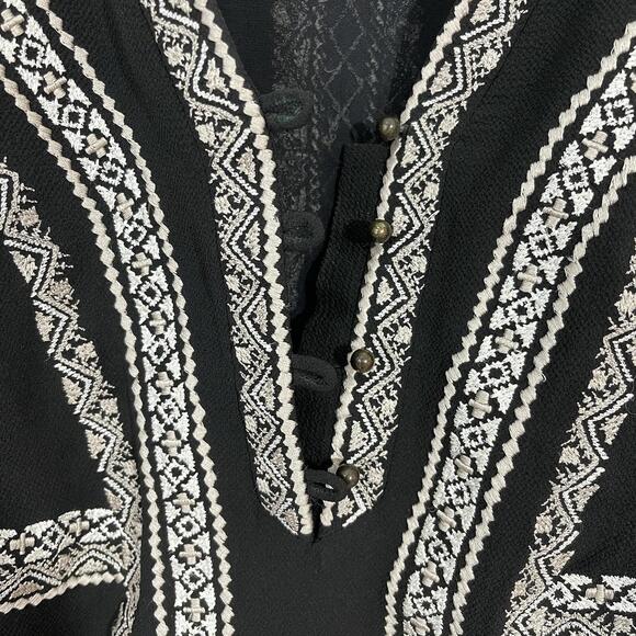 Rungolee Women’s Size XS Black Embroidered Button Front 3/4 Sleeve Boho Top - Picture 6 of 10